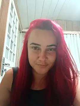 ruiviinhaah online show from February 19, 11:45 pm