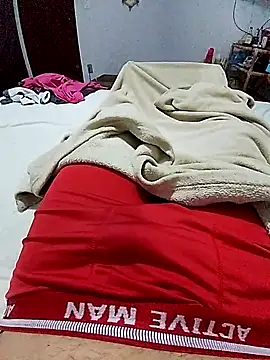 Snapshot of 013boyy chatting on November 2, 3:44 am 013boyy online show from November 2, 3:44 am