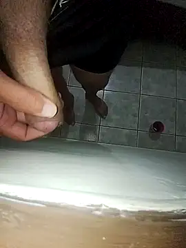 013boyy online show from November 16, 4:06 am