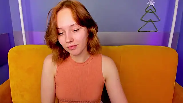 Snapshot of RikkiChoco chatting on December 16, 8:29 am RikkiChoco online show from December 16, 8:29 am