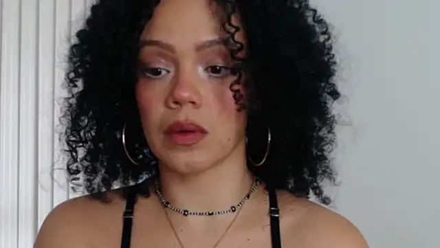 Snapshot of goddessvenus444 chatting on February 20, 1:46 pm goddessvenus444 online show from February 20, 1:46 pm