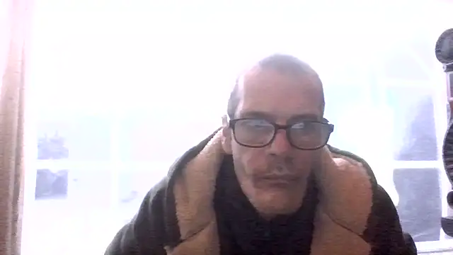 Snapshot of paulus52 chatting on November 5, 6:49 am paulus52 online show from November 5, 6:49 am