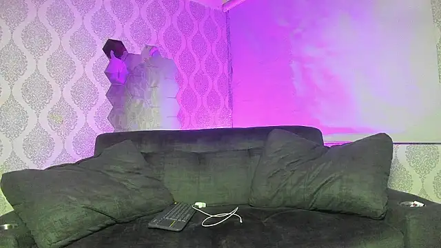 Boy savoy online show from February 7, 7:38 am