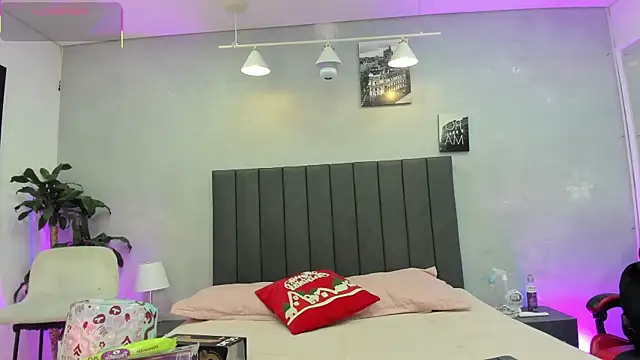 kendra london online show from January 6, 11:14 am