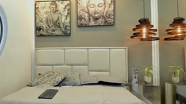 Snapshot of kendra_london chatting on June 10, 12:12 am kendra london online show from June 10, 12:12 am