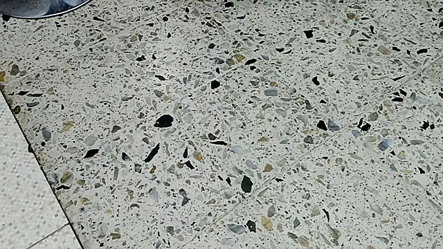 kendra london online show from April 10, 12:12 pm