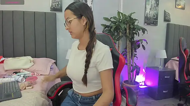 kendra london online show from November 24, 11:32 am