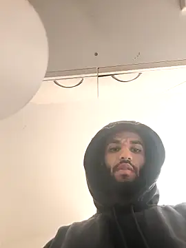 sylence777 online show from November 5, 9:45 am