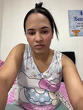 Snapshot of Ivy_08 chatting on June 18, 10:48 pm Ivy 08 online show from June 18, 10:48 pm