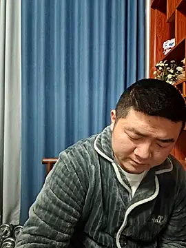 Snapshot of BPTT001 chatting on December 14, 12:11 pm BPTT001 online show from December 14, 12:11 pm