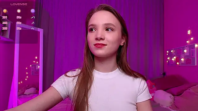 Adria Arjona online show from February 18, 7:39 am