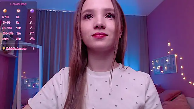 Adria Arjona online show from February 25, 7:41 am