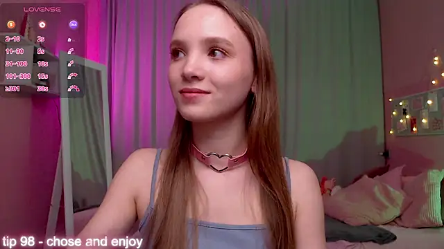 Adria Arjona online show from March 29, 7:43 am