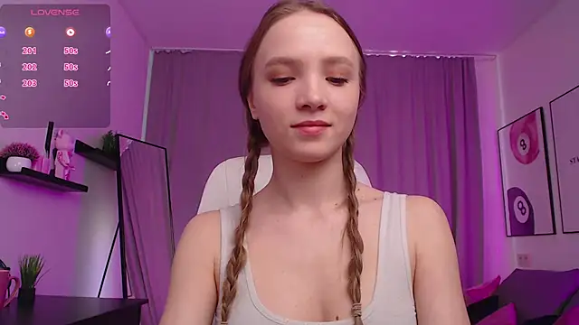 Adria Arjona online show from April 2, 7:37 am