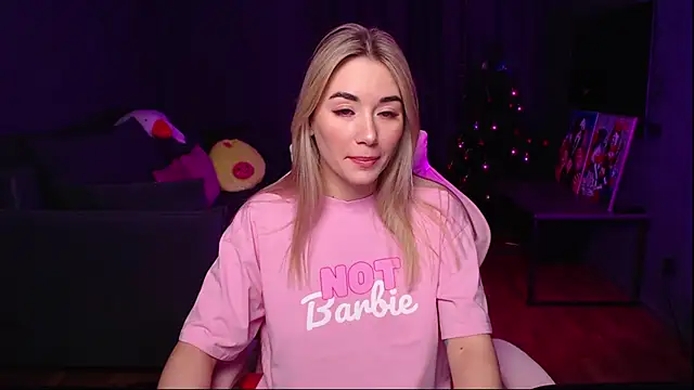 Rosie Mac online show from December 19, 1:42 am