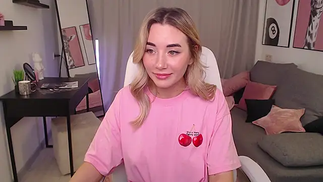 Rosie Mac online show from November 13, 1:09 am