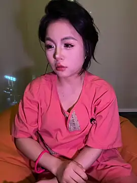 Sinicoco online show from February 6, 10:00 am