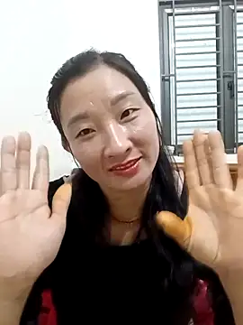 wees-lind online show from November 15, 1:48 pm