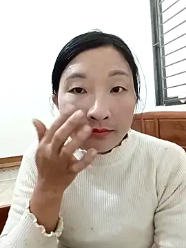 wees-lind online show from February 7, 4:42 am