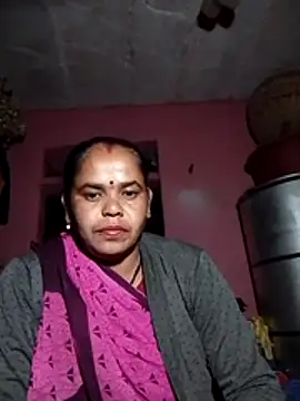 Snapshot of Hot_reeji8 chatting on December 17, 4:45 pm Hot reeji8 online show from December 17, 4:45 pm