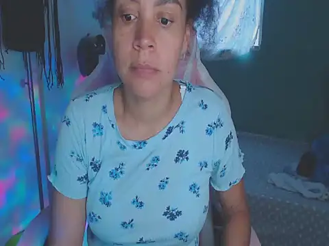 shayna cute online show from July 19, 11:01 pm