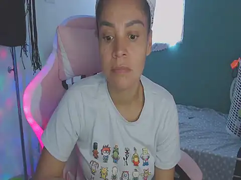 shayna cute online show from July 29, 8:08 pm