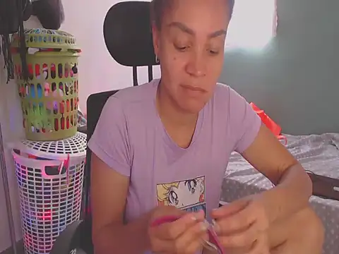 Snapshot of shayna_cute chatting on June 16, 8:53 pm shayna cute online show from June 16, 8:53 pm