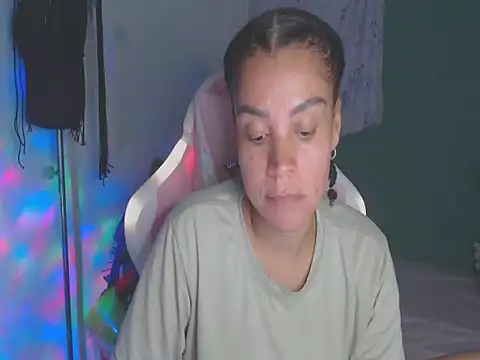 shayna cute online show from July 15, 11:34 pm