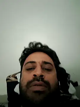 Snapshot of ITZ_GURU chatting on April 26, 11:18 am ITZ GURU online show from April 26, 11:18 am