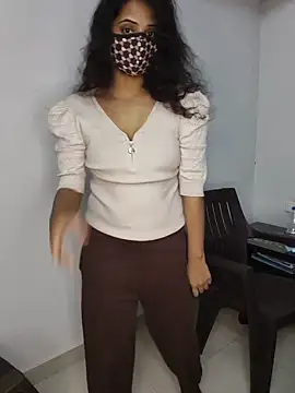 Snapshot of ITZ_GURU chatting on June 6, 6:13 pm ITZ GURU online show from June 6, 6:13 pm