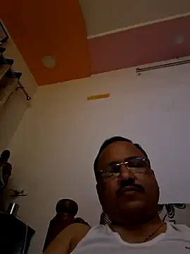 suraj696 online show from November 5, 5:05 pm