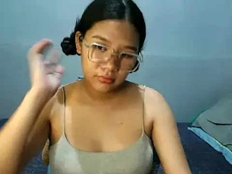 hotsexyreb online show from February 20, 6:37 am