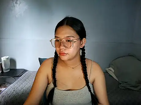 hotsexyreb online show from February 12, 4:12 am