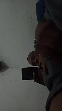 Snapshot of negrocomomisuerte chatting on November 8, 7:12 am negrocomomisuerte online show from November 8, 7:12 am