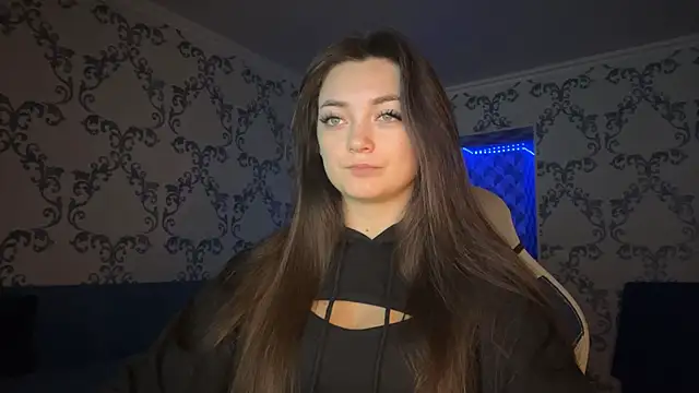 TwotyBright online show from February 19, 4:09 am