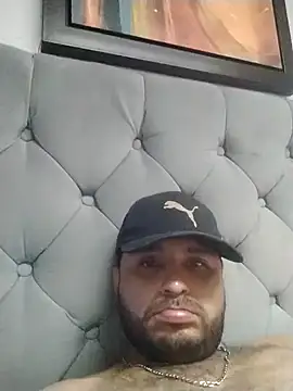 KARNEs24666 online show from November 3, 1:33 am