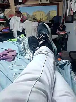 KARNEs24666 online show from November 18, 8:45 pm