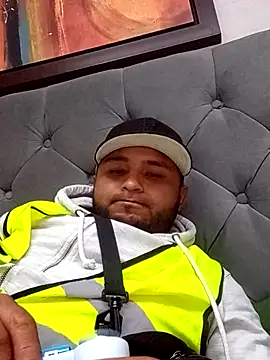 KARNEs24666 online show from February 17, 5:54 pm