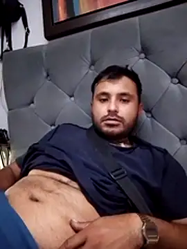 KARNEs24666 online show from April 2, 9:10 pm