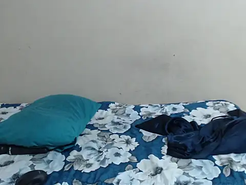 SexyLipss  online show from April 13, 6:34 pm