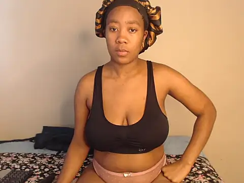 SexyLipss  online show from November 4, 1:48 pm