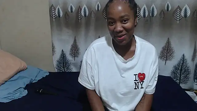SexyLipss  online show from June 4, 2:55 pm