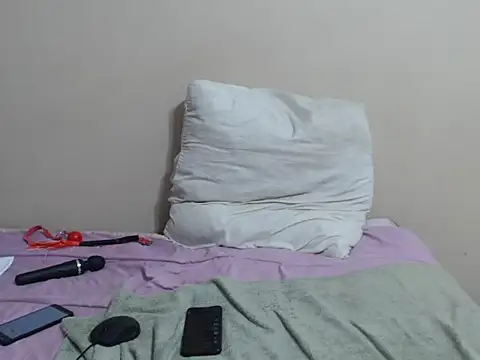 SexyLipss  online show from November 21, 8:08 pm