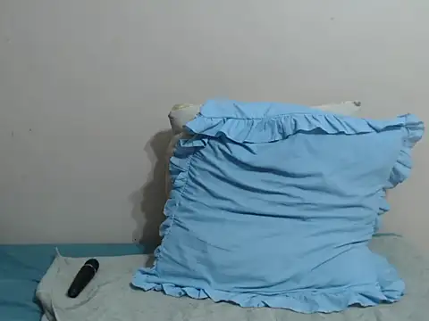 SexyLipss  online show from March 12, 1:44 am