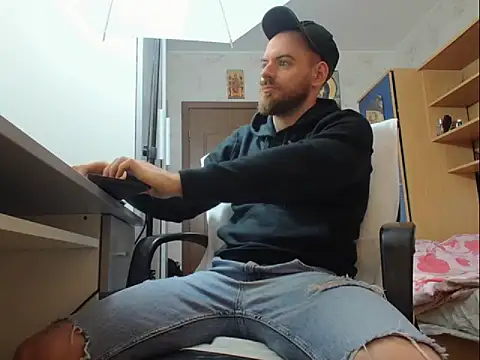 Ryanstone  online show from November 17, 4:49 am