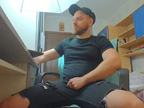 Ryanstone  online show from February 6, 5:25 am