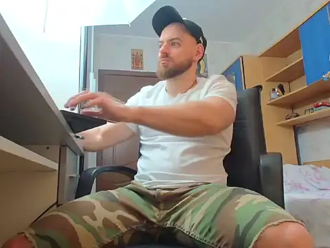 Ryanstone  online show from February 12, 6:35 am