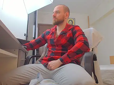 Ryanstone  online show from March 25, 6:13 am