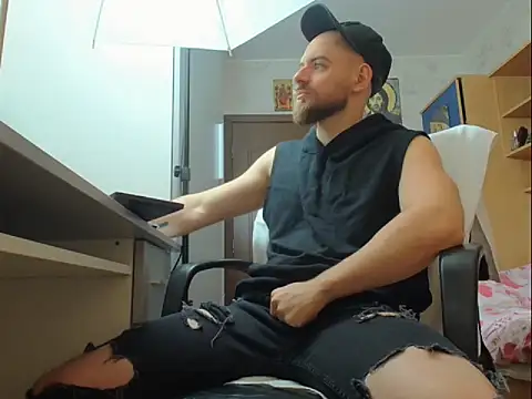 Ryanstone  online show from November 20, 6:36 am