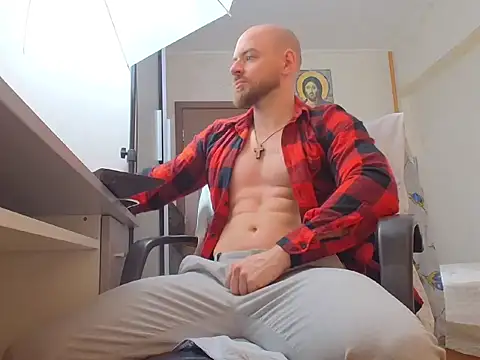 Ryanstone  online show from March 30, 6:37 am